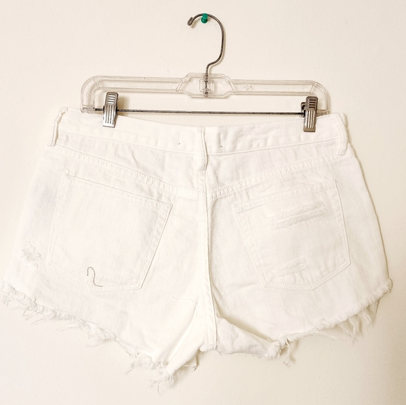 Free People short white jeans - Picture 8 of 8